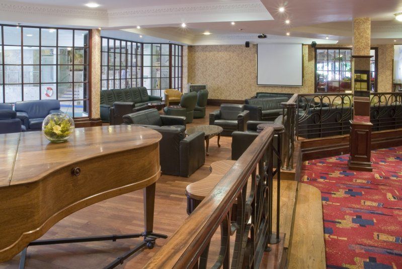 Royal Court Hotel & Spa Coventry Bagian luar foto
