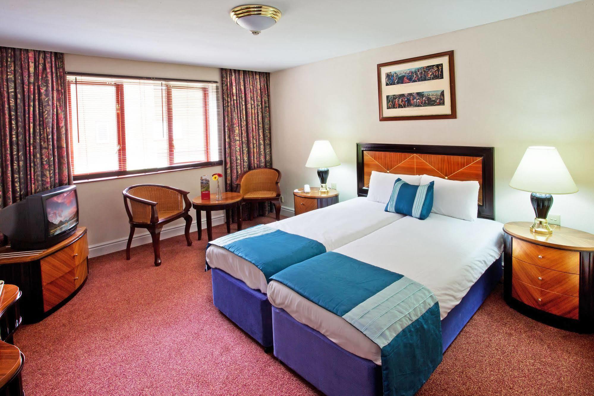 Royal Court Hotel & Spa Coventry Bagian luar foto