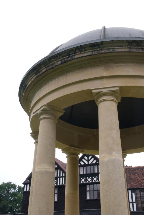 Royal Court Hotel & Spa Coventry Bagian luar foto