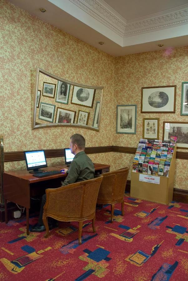 Royal Court Hotel & Spa Coventry Bagian luar foto