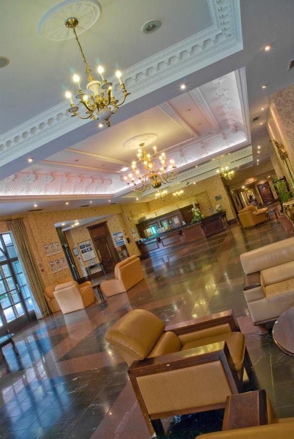 Royal Court Hotel & Spa Coventry Bagian luar foto