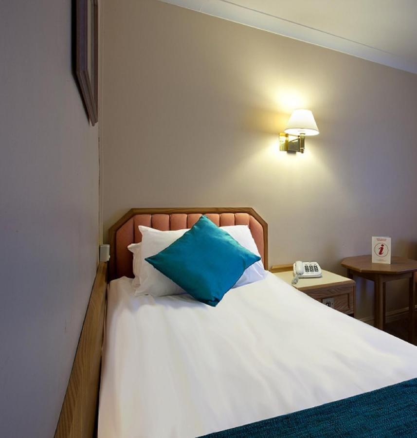 Royal Court Hotel & Spa Coventry Bagian luar foto